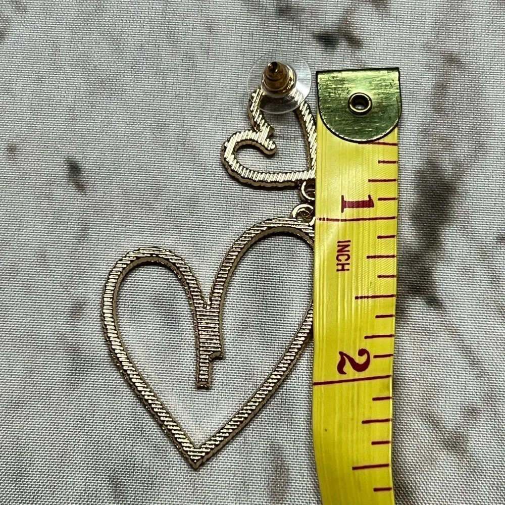 Gold Heart Drop Earrings‎
